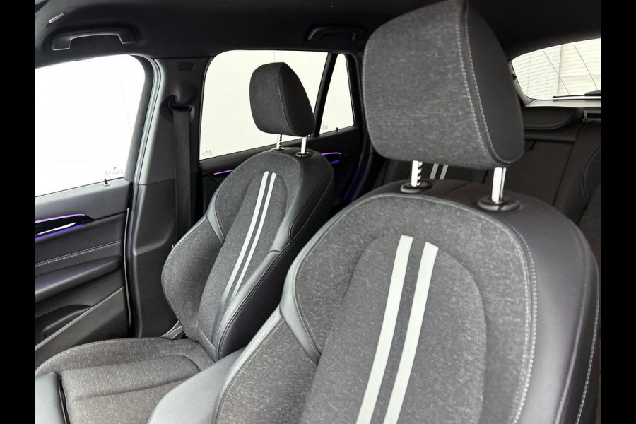 BMW X1 xDrive25e Exe. 221PK M Sport PLUG-In NAV | TREKHAAK | SFEERVERLICHTING