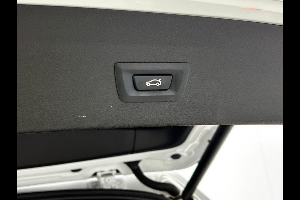 BMW X1 xDrive25e Exe. 221PK M Sport PLUG-In NAV | TREKHAAK | SFEERVERLICHTING