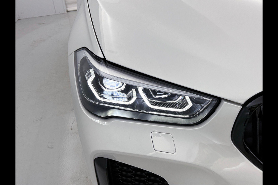 BMW X1 xDrive25e Exe. 221PK M Sport PLUG-In NAV | TREKHAAK | SFEERVERLICHTING