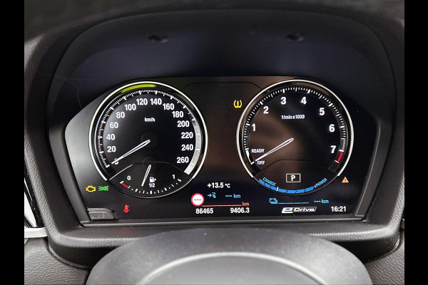 BMW X1 xDrive25e Exe. 221PK M Sport PLUG-In NAV | TREKHAAK | SFEERVERLICHTING
