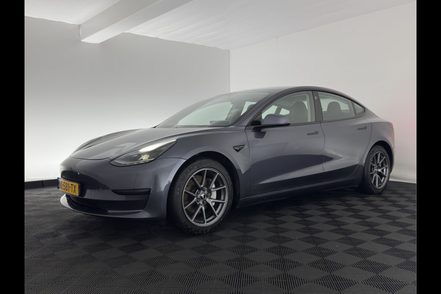 Tesla Model 3 Standard RWD Plus 60 kWh [ 3-Fase ] (INCL-BTW) Aut. *PANO | AUTO-PILOT | LEATHER | KEYLESS | FULL-LED | MEMORY-PACK | TOP-VIEW | DAB | CARPLAY | DIGI-COCKPIT | LANE-ASSIST | COMFORT-SEATS | 18"ALU*