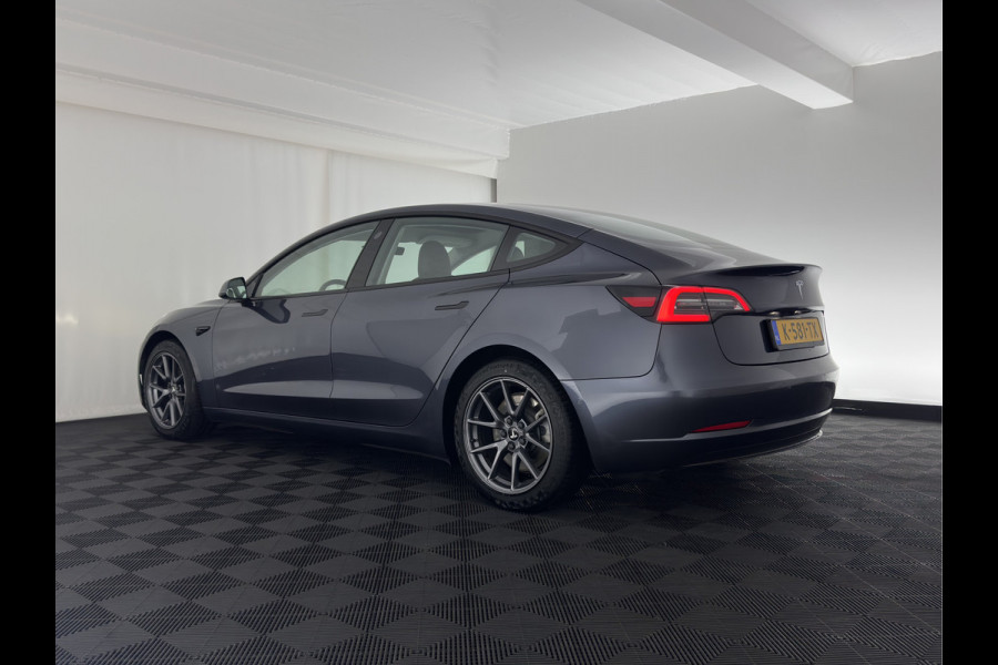 Tesla Model 3 Standard RWD Plus 60 kWh [ 3-Fase ] (INCL-BTW) Aut. *PANO | AUTO-PILOT | LEATHER | KEYLESS | FULL-LED | MEMORY-PACK | TOP-VIEW | DAB | CARPLAY | DIGI-COCKPIT | LANE-ASSIST | COMFORT-SEATS | 18"ALU*