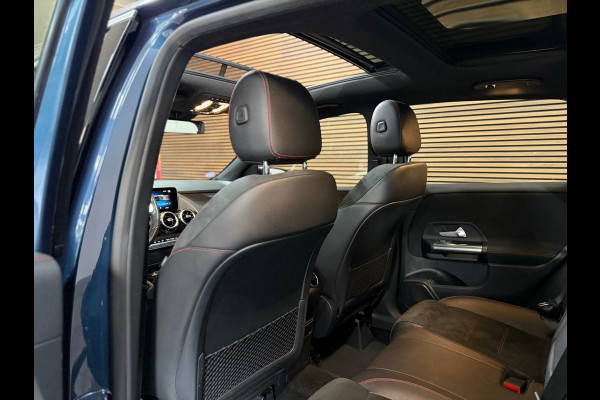 Mercedes-Benz B-Klasse 180 Business Solution AMG | Pano | Alcantara | 18' inch | DAB | Navigatie | Camera