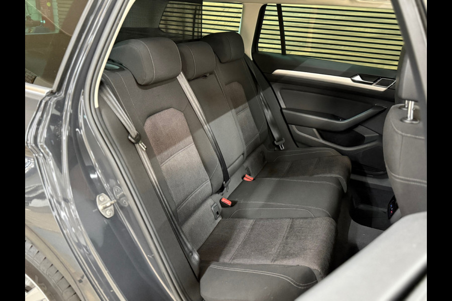 Volkswagen Passat Variant 1.4 TSI ACT Highline | Pano | Navi | Massagestoel | Camera | LED | Adaptive Cruise