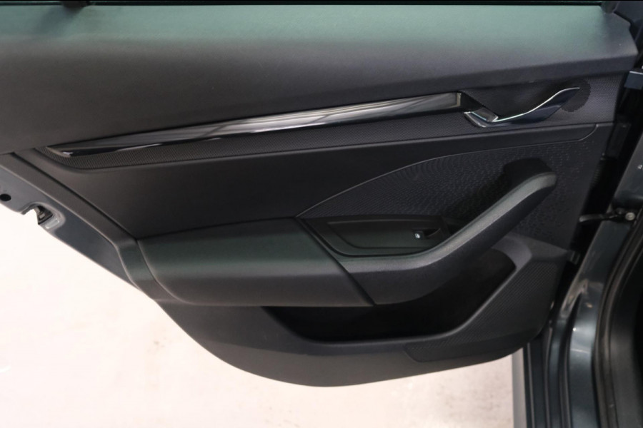 Škoda Octavia Combi 1.4 TSI iV PHEV Business Edition - N.A.P. Airco, Cruise, Navi, PDC, Trekhaak.