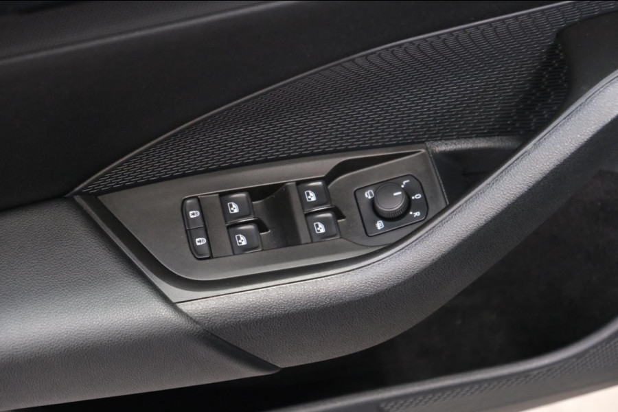 Škoda Octavia Combi 1.4 TSI iV PHEV Business Edition - N.A.P. Airco, Cruise, Navi, PDC, Trekhaak.