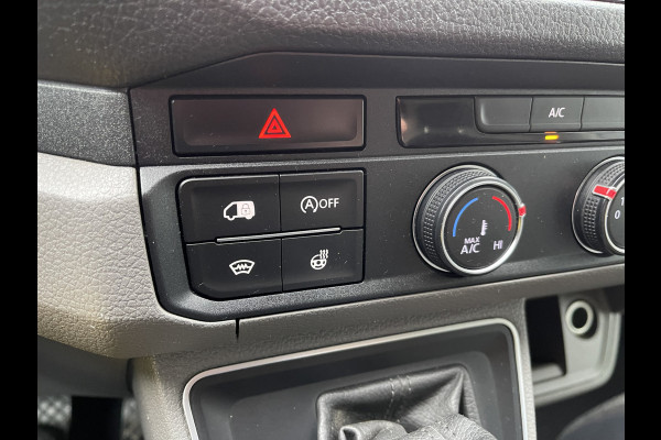 Volkswagen Crafter 35 2.0 TDI 140pk automaat L3H3 ( voorheen L2H2 ) Trendline / vaste prijs rijklaar € 16.950 ex btw / lease vanaf € 285 / grijs metallic / airco / cruise / pdc rondom / trekhaak / imperial