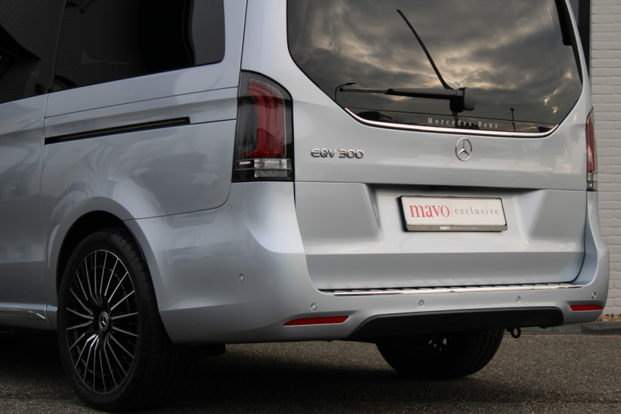 Mercedes-Benz Eqv 300 L2 / AMG / New Model / Luchtvering / 7-Persoons / Vol Opties / NIEUWSTAAT