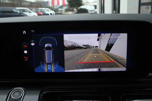 Mercedes-Benz Eqv 300 L2 / AMG / New Model / Luchtvering / 7-Persoons / Vol Opties / NIEUWSTAAT