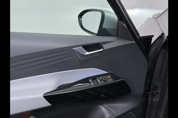 Volkswagen ID.3 First Plus 58kWh Navi-Pro Adap.Cruise Camera Lmv 19" Ecc Apple Carplay Android Auto SOH 92% Stoel+Stuurverwarming Matrix led Privacy Glas Keyless Rijstrooksensor Origineel Nederlandse Auto