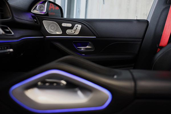 Mercedes-Benz GLE Coupé 400 d 4MATIC / Massage / Head Up / Softclose / Acc / Lane Assist / Dode Hoek / Pano / Trekhaak / 22