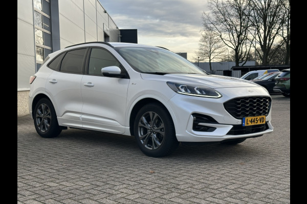 Ford Kuga 1.5 EcoB. ST-Line X TREKHAAK! TECHPACK! WINTERPACK!