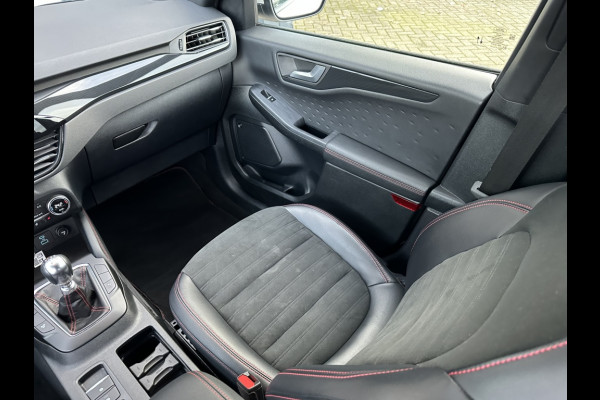 Ford Kuga 1.5 EcoB. ST-Line X TREKHAAK! TECHPACK! WINTERPACK!