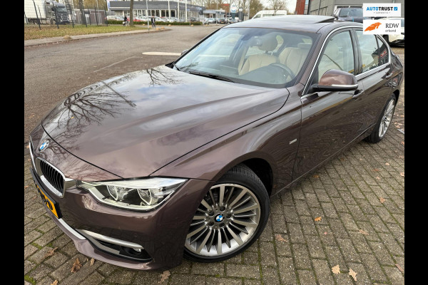 BMW 3-serie 320i 2019 Luxury Edition INDIVIDUAL DAKRAAM LEDER 1e-EIG NAP
