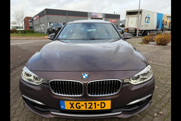 BMW 3-serie 320i 2019 Luxury Edition INDIVIDUAL DAKRAAM LEDER 1e-EIG NAP