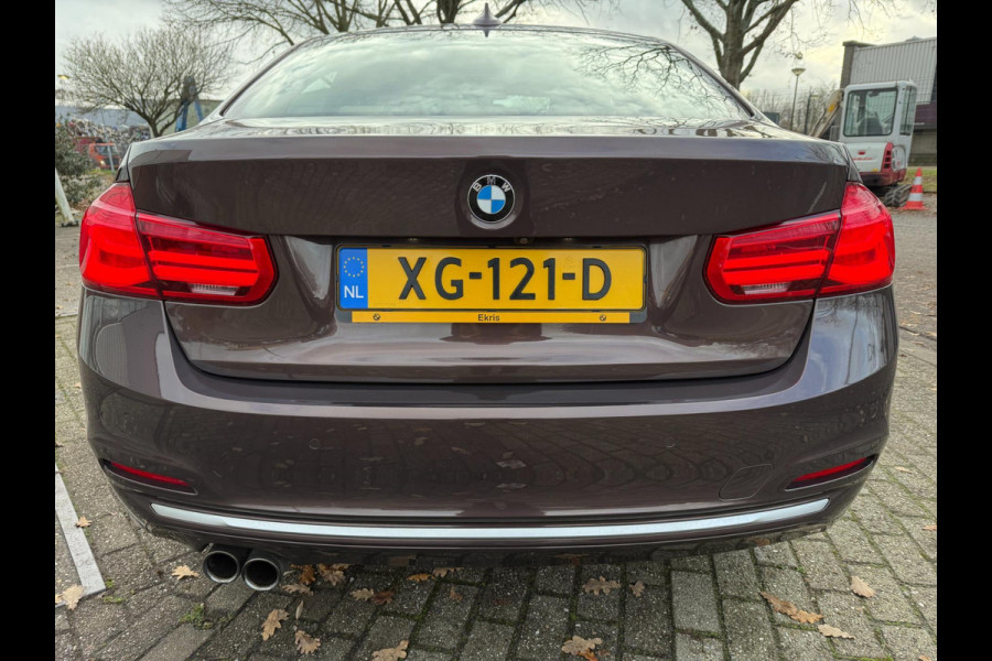 BMW 3-serie 320i 2019 Luxury Edition INDIVIDUAL DAKRAAM LEDER 1e-EIG NAP