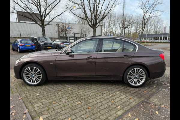 BMW 3-serie 320i 2019 Luxury Edition INDIVIDUAL DAKRAAM LEDER 1e-EIG NAP