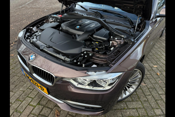 BMW 3-serie 320i 2019 Luxury Edition INDIVIDUAL DAKRAAM LEDER 1e-EIG NAP