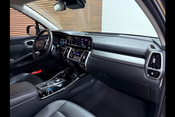 Kia Sorento 1.6 T-GDI Plug-in Hybrid 4WD DynamicLine 7p. | Luxe Leer | Afn. Trekhaak | Winterpakket | Adaptive Cruise