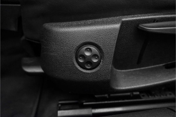 Audi A6 Avant 1.8 TFSI Ultra S line Edition Pano ACC Camera 20"