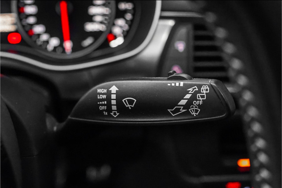 Audi A6 Avant 1.8 TFSI Ultra S line Edition Pano ACC Camera 20"