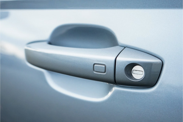 Audi A6 Avant 1.8 TFSI Ultra S line Edition Pano ACC Camera 20"