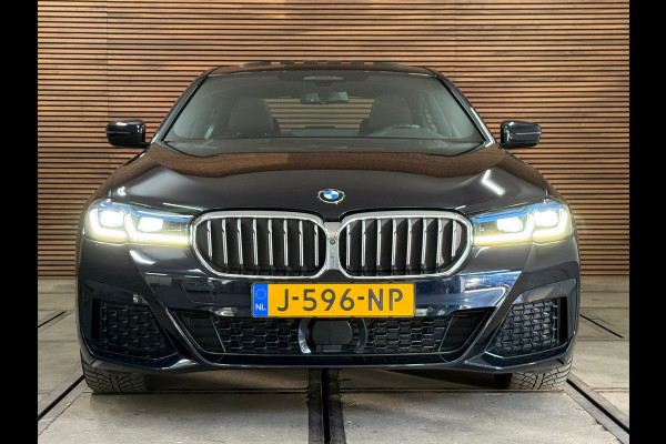 BMW 5 Serie 530e High Executive M-Sport Shadow Line | Laser | LCI | Pano | Drive Assist Prof | 19' inch