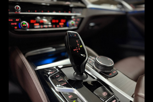 BMW 5 Serie 530e High Executive M-Sport Shadow Line | Laser | LCI | Pano | Drive Assist Prof | 19' inch