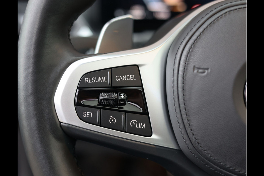 BMW 4 Serie Coupé 420i | M-Sport - HUD - Schuifdak