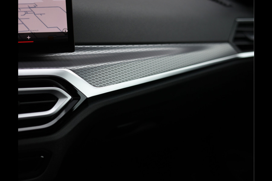 BMW 4 Serie Coupé 420i | M-Sport - HUD - Schuifdak