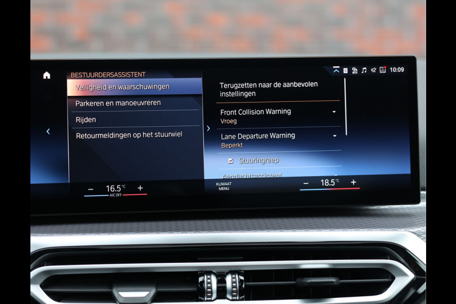 BMW 4 Serie Coupé 420i | M-Sport - HUD - Schuifdak