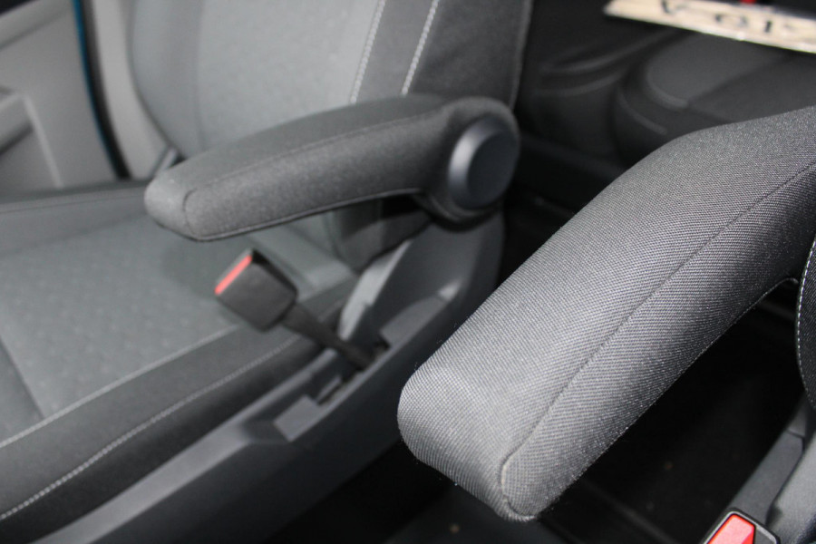 Ford Transit Custom 300 2.0 TDCI Dubbele Cabine L1H1 Limited | Trekhaak | Driver Assistance Pack | Stuurwielverwarming | Dubbele Zijschuifdeur | Camera | Navigatie