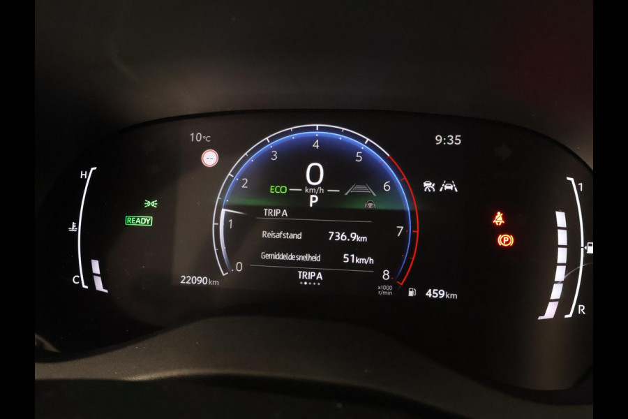 Toyota Yaris Cross 1.5 Hybrid 115 First Edition | Afneembare trekhaak | Navigatie | Apple Carplay & AndroidAUTO |