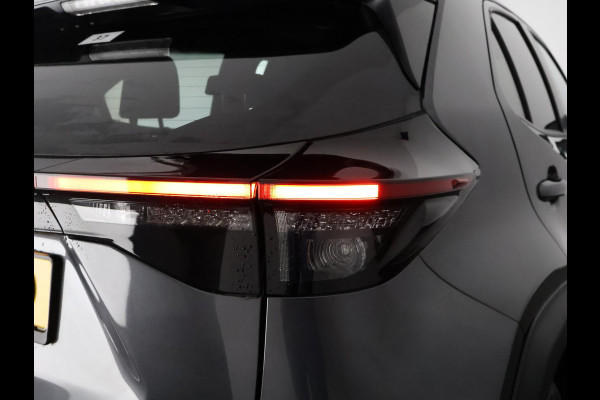 Toyota Yaris Cross 1.5 Hybrid 115 First Edition | Afneembare trekhaak | Navigatie | Apple Carplay & AndroidAUTO |