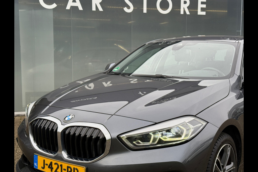 BMW 1-serie 118i AUT Executive SPORT Sportstoelen|LED|Dealer Onderhouden