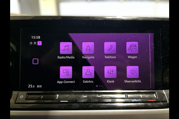 Volkswagen Multivan 1.4 eHybrid L2 Bulli Edition Parkeercamera | Navigatie | Extra Stoelen aanwezig