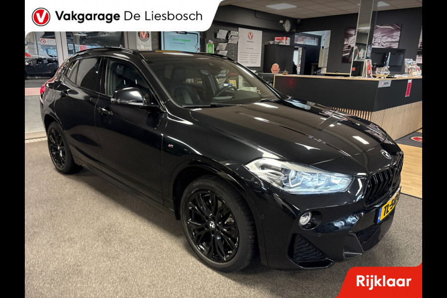 BMW X2 SDrive20i High Executive/M-pakket/leer/navi/camera/head up/stoelverw