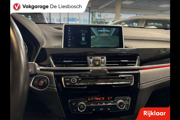 BMW X2 SDrive20i High Executive/M-pakket/leer/navi/camera/head up/stoelverw