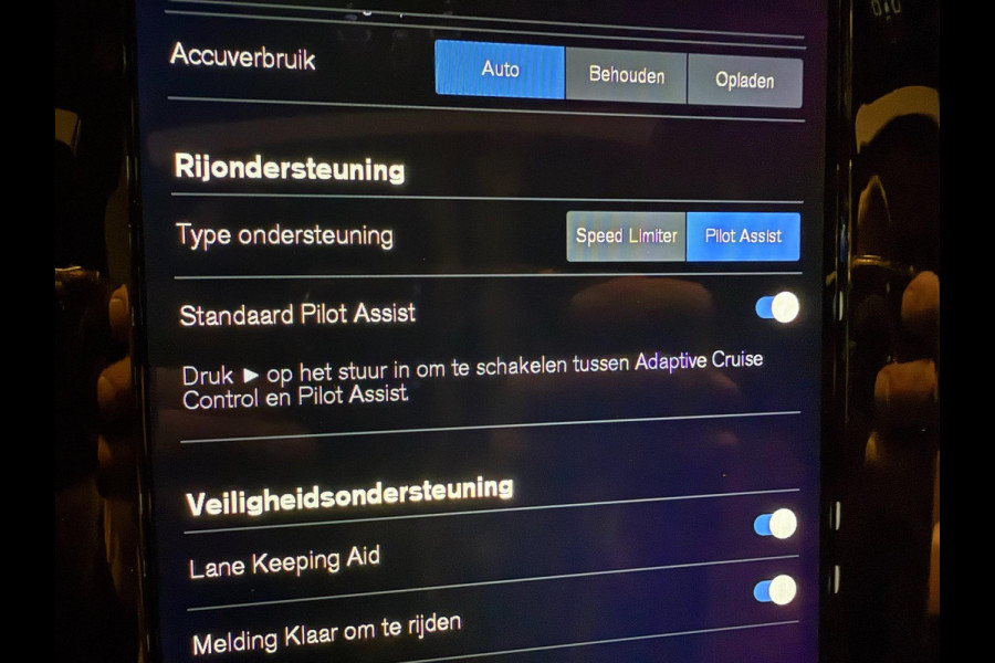 Volvo XC60 2.0 T8 Plug-in hybrid AWD 456PK BLACK-LINE R-DESIGN PANO/360CAM/H&K/STOEL-M/CARPLAY/