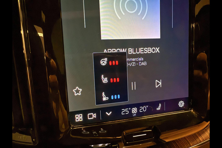 Volvo XC60 2.0 T8 Plug-in hybrid AWD 456PK BLACK-LINE R-DESIGN PANO/360CAM/H&K/STOEL-M/CARPLAY/