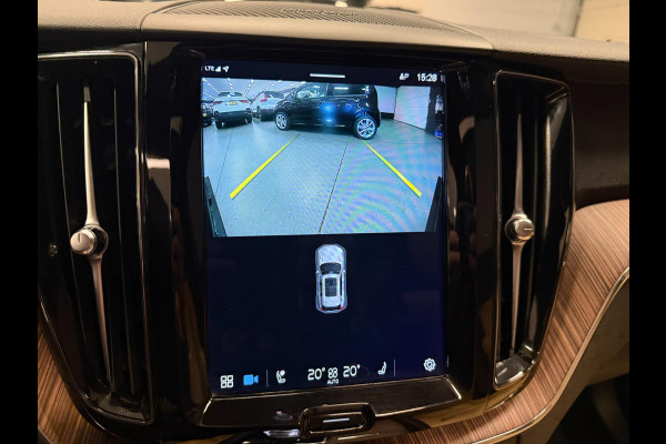 Volvo XC60 2.0 T8 Plug-in hybrid AWD 456PK BLACK-LINE R-DESIGN PANO/360CAM/H&K/STOEL-M/CARPLAY/