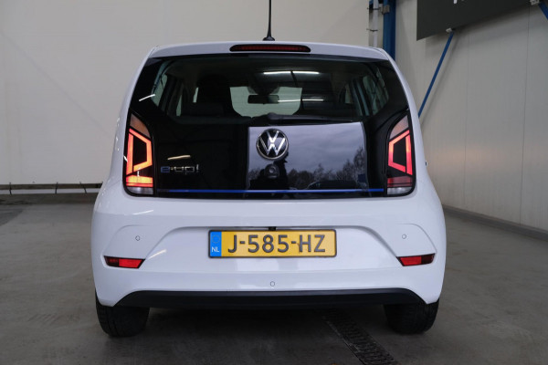 Volkswagen e-Up! N.A.P. Airco, Cruise, PDC, Carplay, Camera.