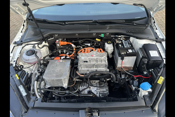 Volkswagen e-Golf E-Golf Full Led Carplay Clima Pdc Adaptive cruise Aut Verlichting Stoelverwarming