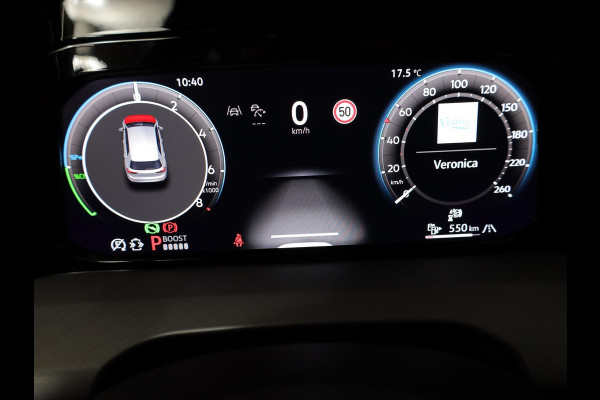 Volkswagen Golf 1.5 eHybrid Life Edition 204 pk Automaat (DSG) | Verlengde garantie | Navigatie via App | Parkeersensoren (Park assist) | Achteruitrijcamera | Stoelverwarming |