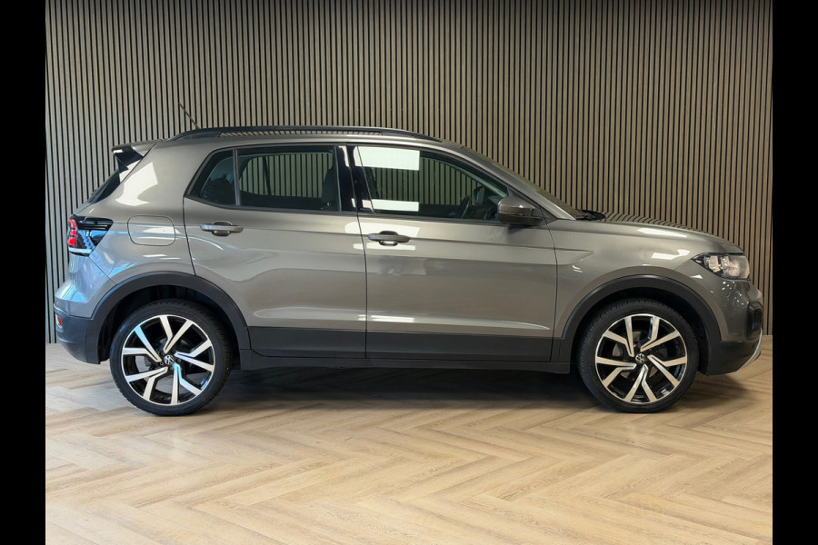 Volkswagen T-Cross 1.0 TSI Style DSG NAVIGATIE CAMERA APPLE CARPLAY PDC CRUISE STOELVERWARMING KEYLESS-GO START/STOP