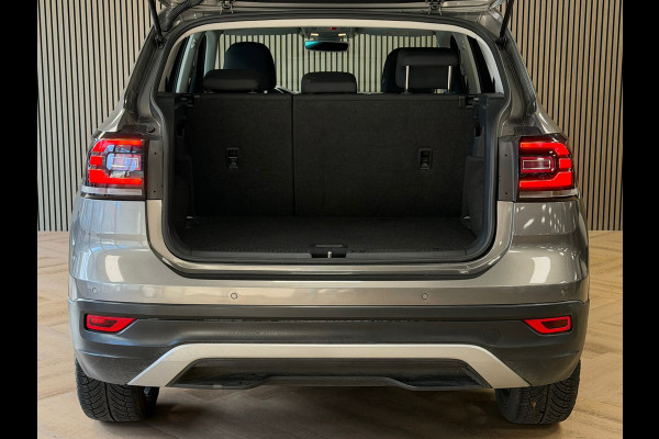 Volkswagen T-Cross 1.0 TSI Style DSG NAVIGATIE CAMERA APPLE CARPLAY PDC CRUISE STOELVERWARMING KEYLESS-GO START/STOP