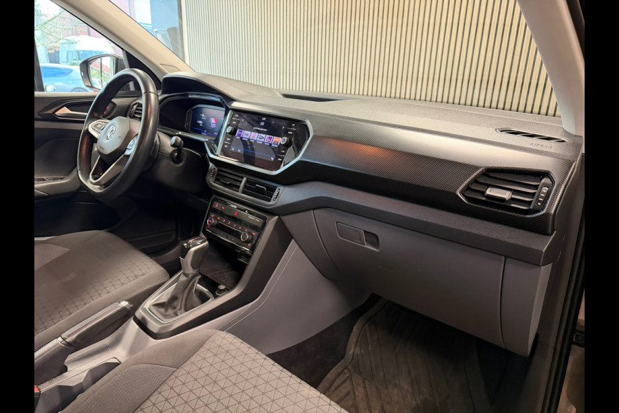 Volkswagen T-Cross 1.0 TSI Style DSG NAVIGATIE CAMERA APPLE CARPLAY PDC CRUISE STOELVERWARMING KEYLESS-GO START/STOP