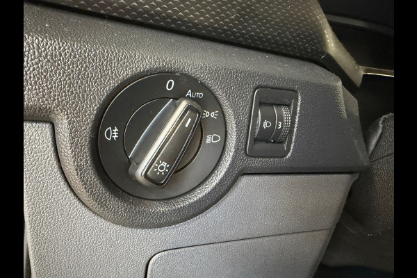 Volkswagen T-Cross 1.0 TSI Style DSG NAVIGATIE CAMERA APPLE CARPLAY PDC CRUISE STOELVERWARMING KEYLESS-GO START/STOP