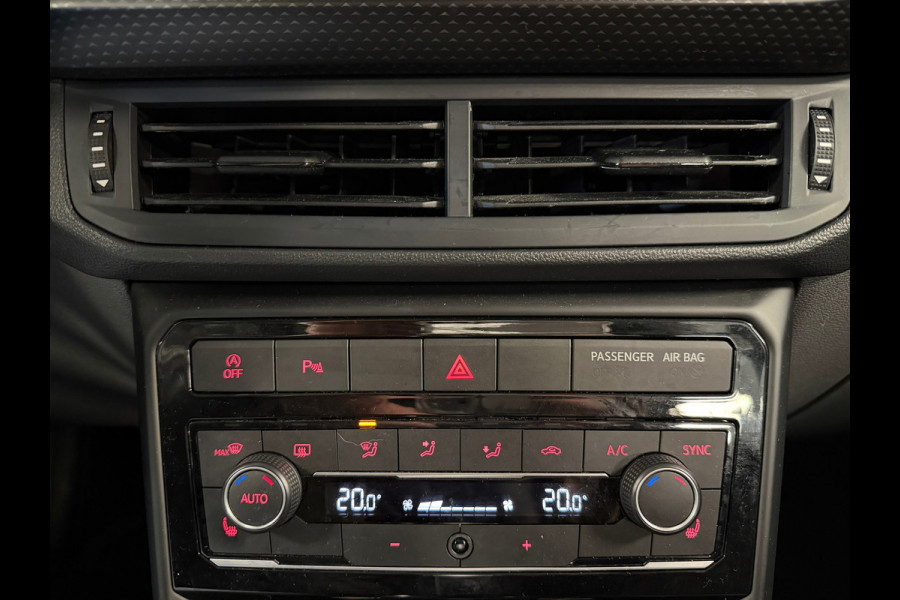 Volkswagen T-Cross 1.0 TSI Style DSG NAVIGATIE CAMERA APPLE CARPLAY PDC CRUISE STOELVERWARMING KEYLESS-GO START/STOP
