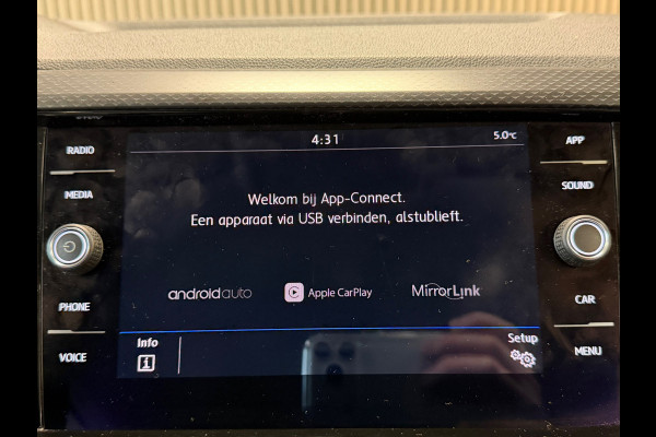 Volkswagen T-Cross 1.0 TSI Style DSG NAVIGATIE CAMERA APPLE CARPLAY PDC CRUISE STOELVERWARMING KEYLESS-GO START/STOP